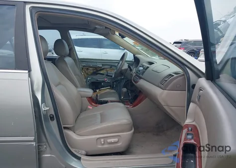 2005 Toyota Camry Xle V6 из США, поврежденный, VIN JTDBF32K550164634